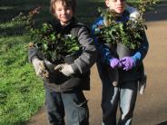 Volunteers putting down roots in Tualatin